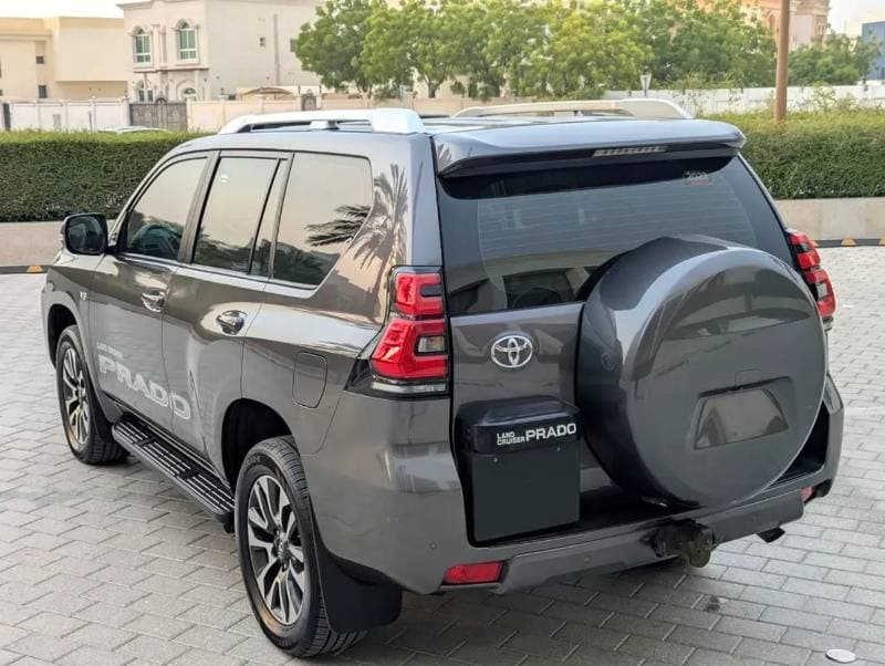 2022 Toyota Prado TX L thumbnail 6