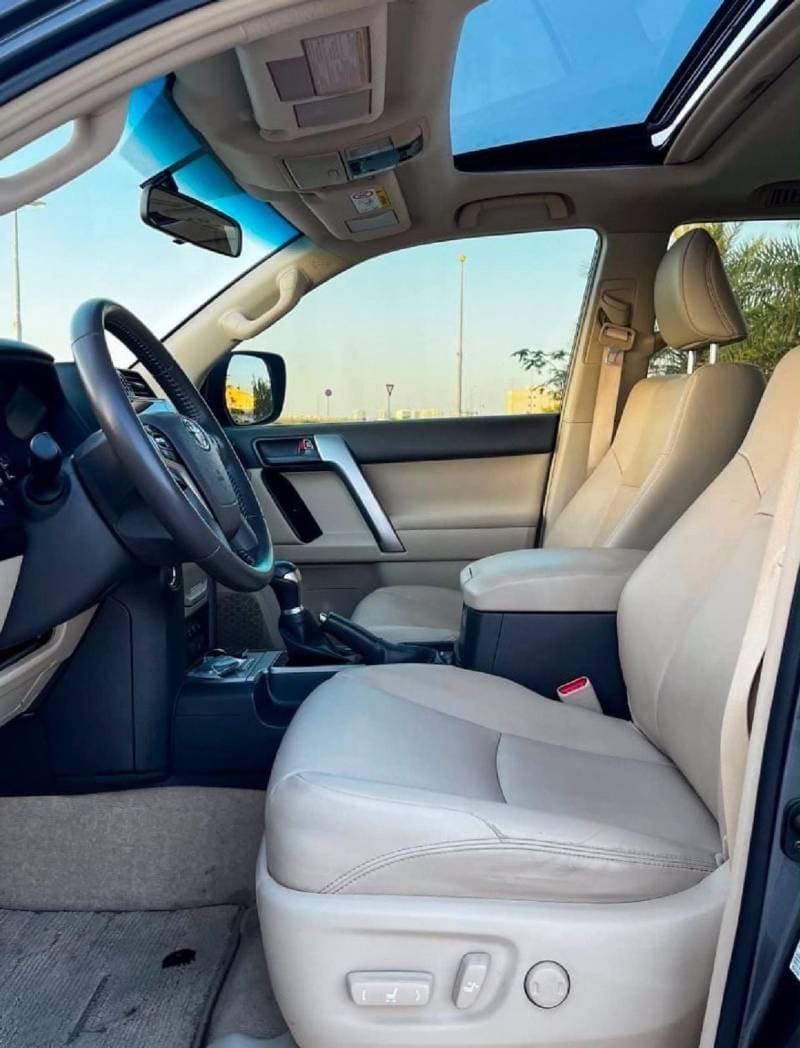 2022 Toyota Prado TX L thumbnail 2