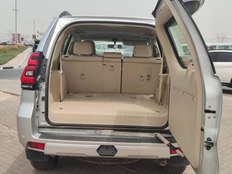 2023 Toyota Prado VX thumbnail 7