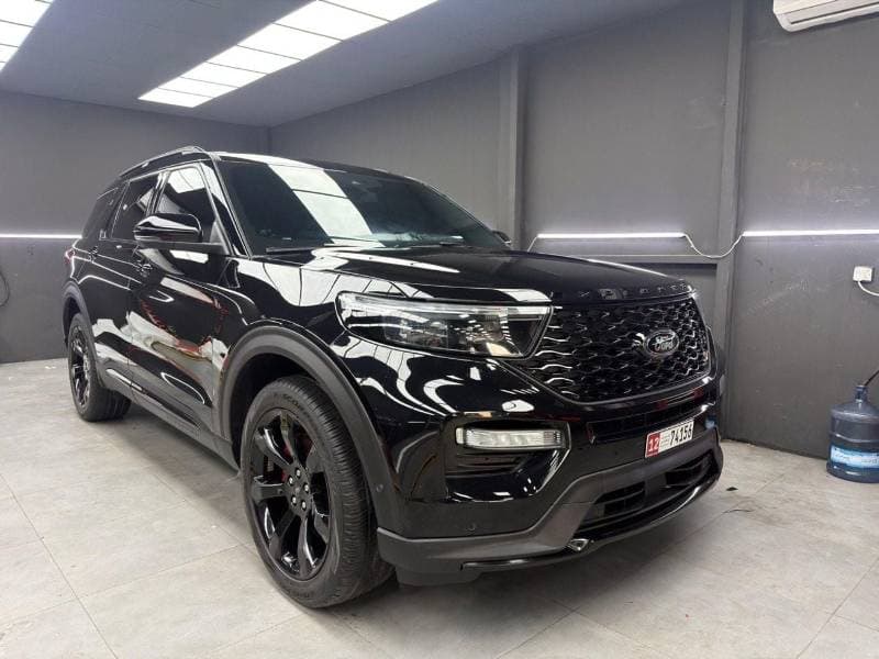 2024 Ford Explorer ST thumbnail 2