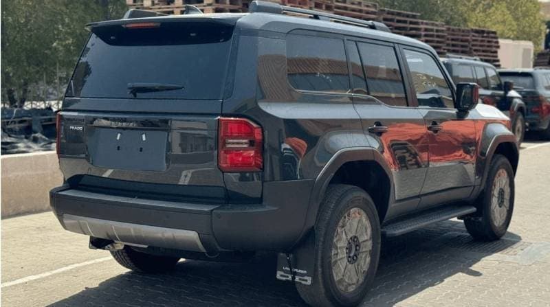2026 Toyota Prado VXR thumbnail 3