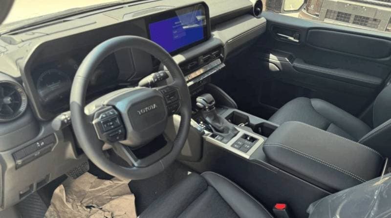 2026 Toyota Prado VXR thumbnail 7