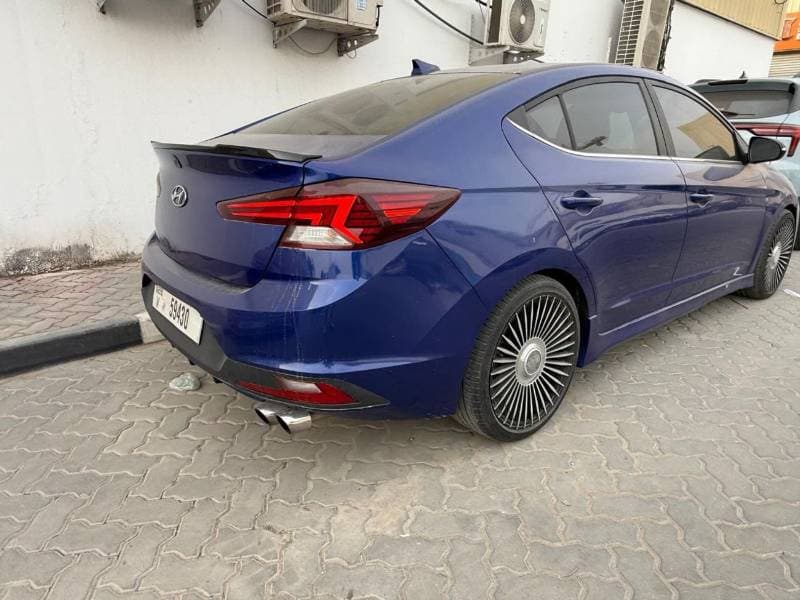 2019 Hyundai Elantra thumbnail 8