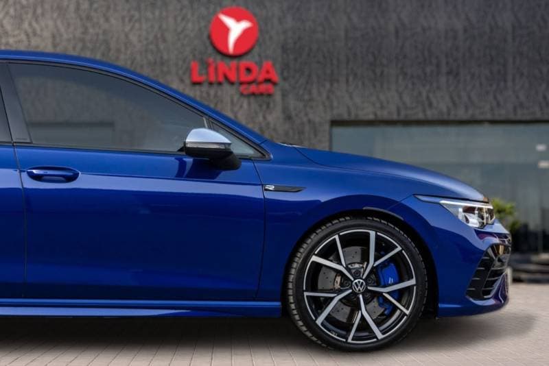 2023 Volkswagen Golf R thumbnail 8