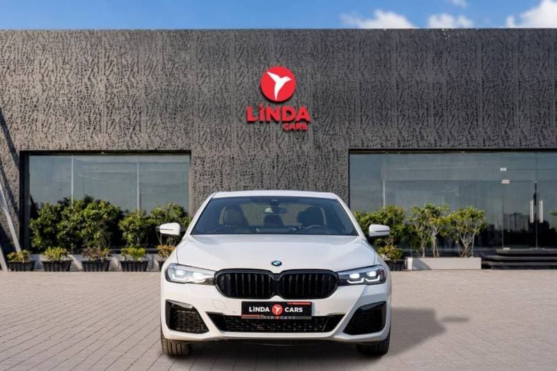 2023 BMW 530i M Sport thumbnail 2