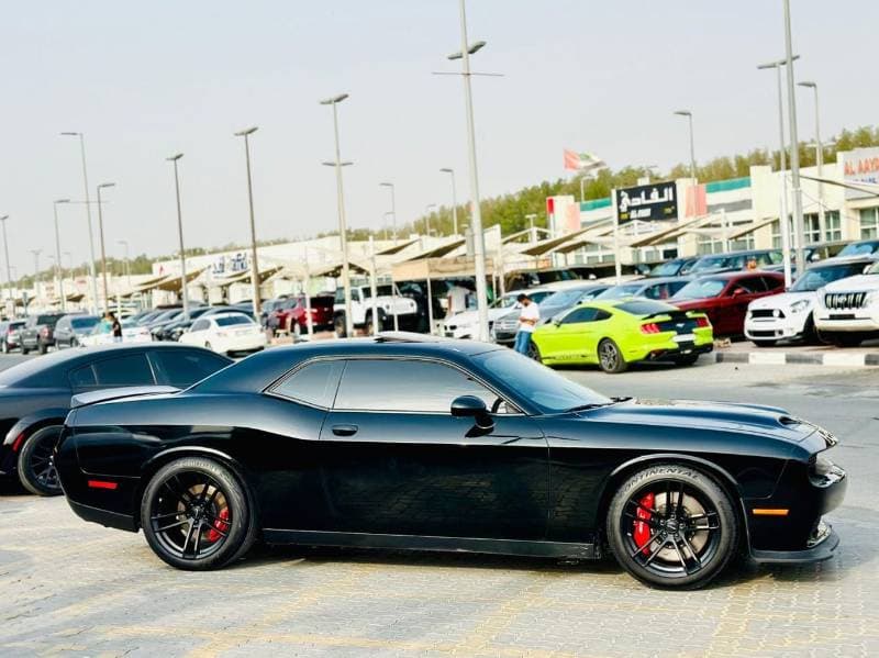 2023 Dodge Challenger thumbnail 4