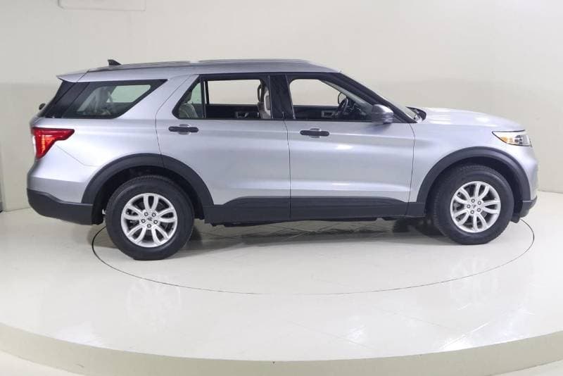 2023 Ford Explorer BASE thumbnail 3