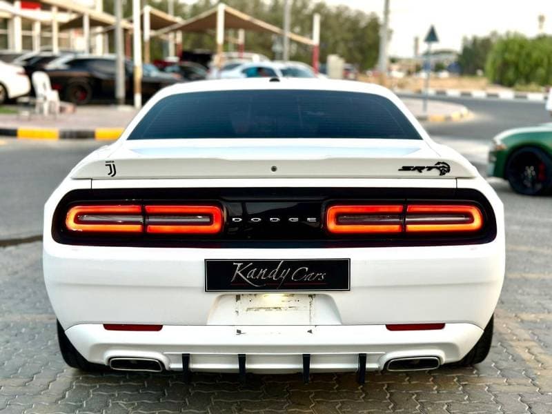 2019 Dodge Challenger SXT thumbnail 6