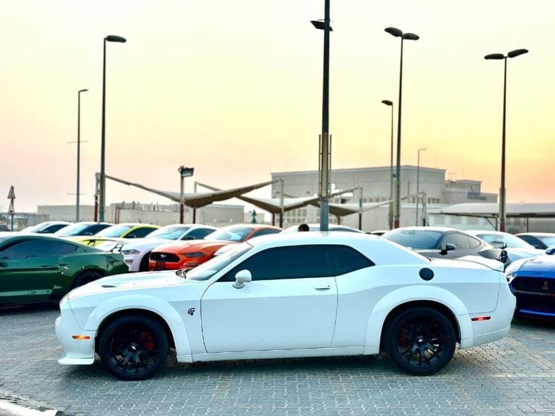 2019 Dodge Challenger SXT thumbnail 8
