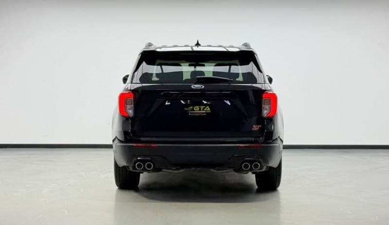2023 Ford Explorer ST thumbnail 5