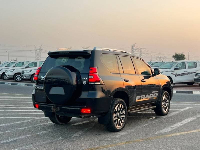 2022 Toyota Prado thumbnail 5