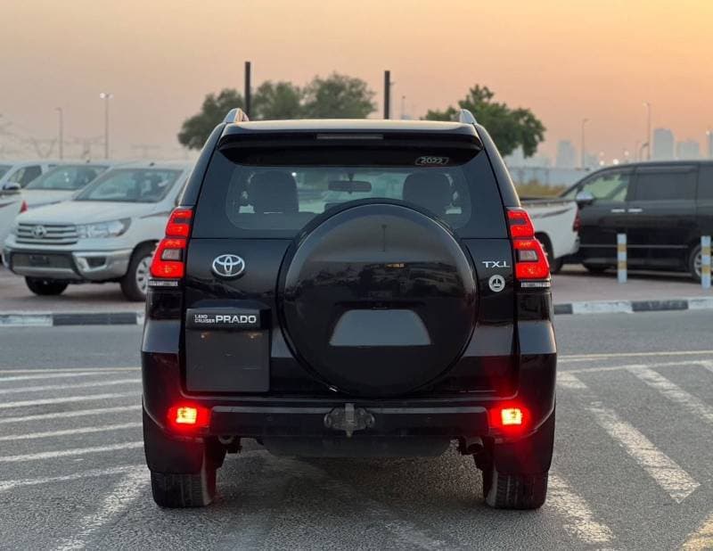 2022 Toyota Prado thumbnail 6
