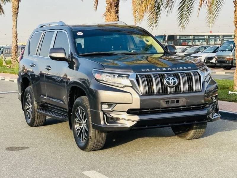 2022 Toyota Prado TX L thumbnail 3