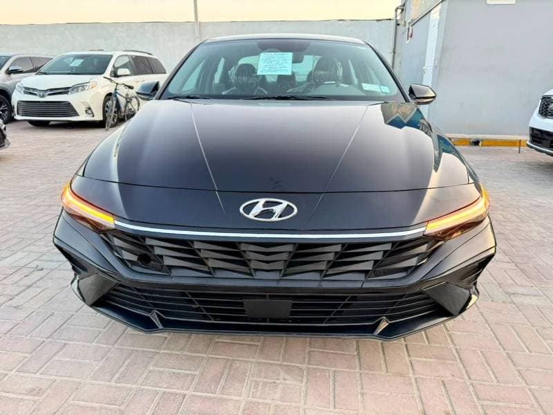 2024 Hyundai Elantra SEL thumbnail 2