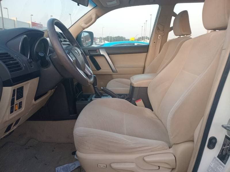 2016 Toyota Prado TX L thumbnail 4