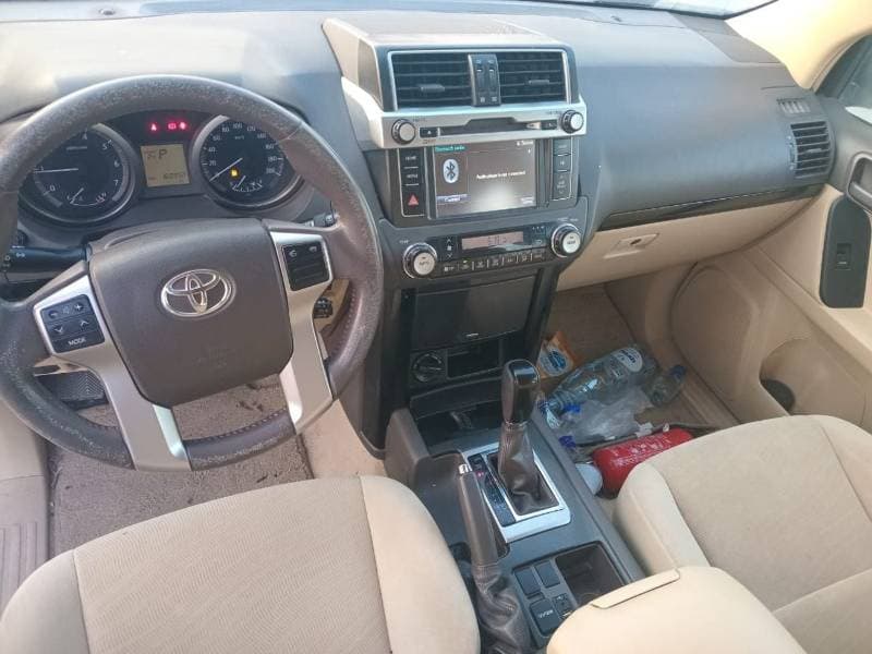 2016 Toyota Prado TX L thumbnail 3