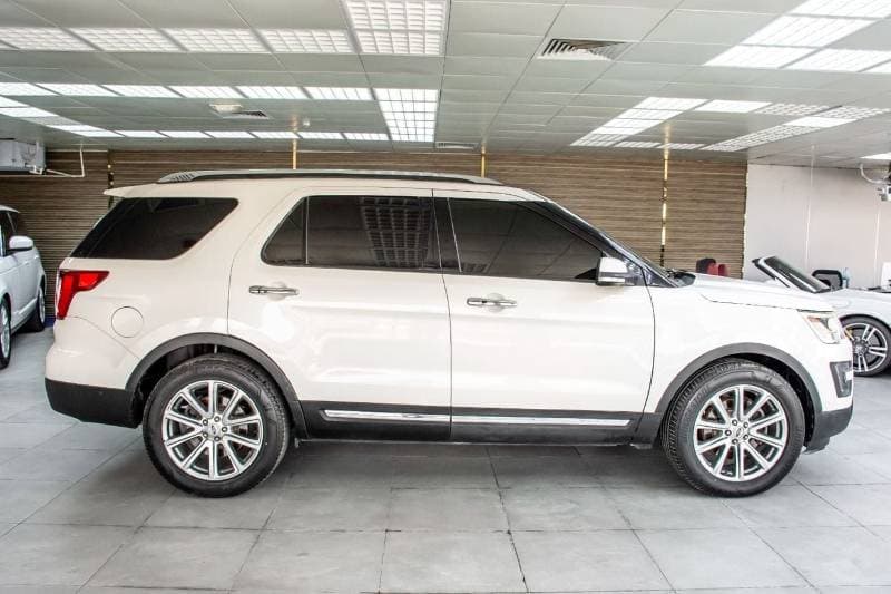 2016 Ford Explorer LIMITED thumbnail 5