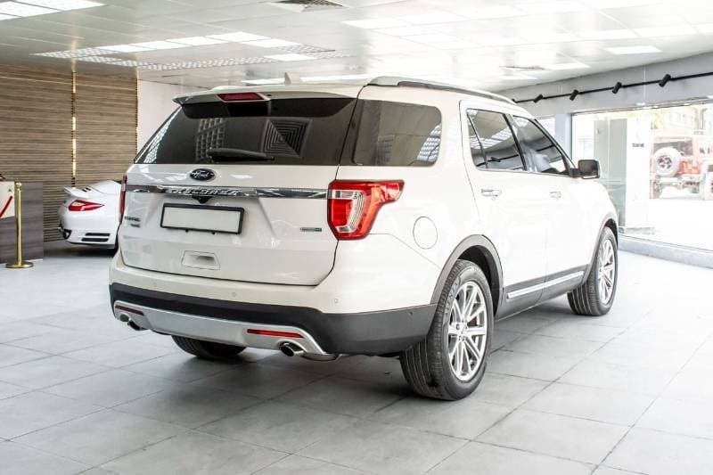 2016 Ford Explorer LIMITED thumbnail 6