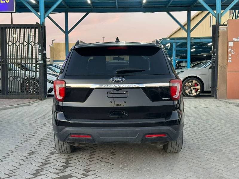 2019 Ford Explorer BASE thumbnail 6
