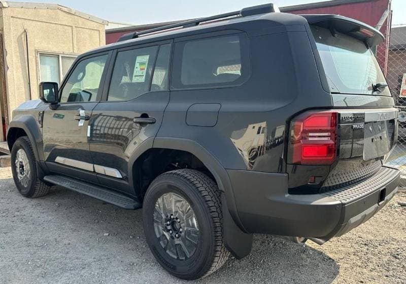 2027 Toyota Prado VXR thumbnail 4