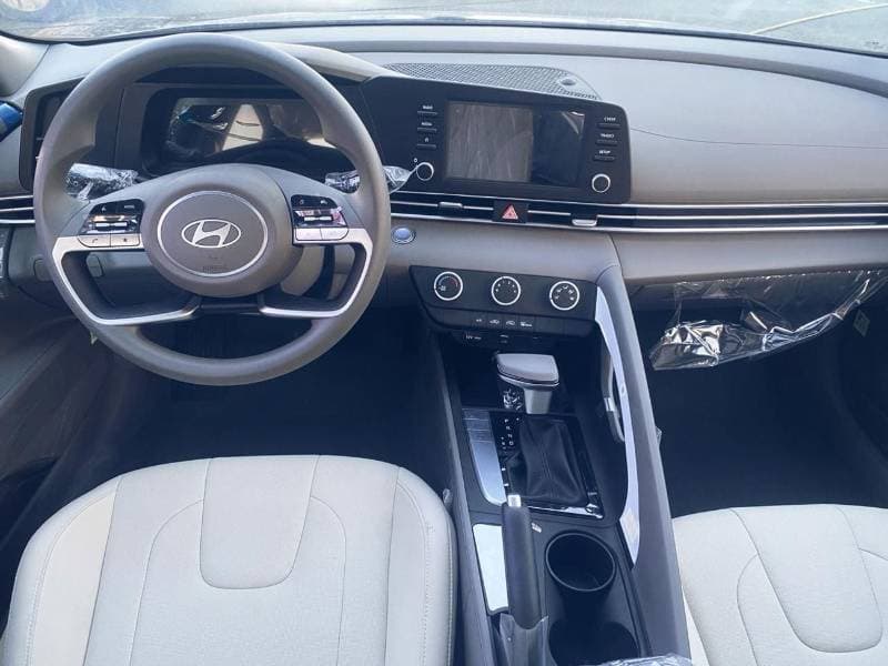 2024 Hyundai Elantra SMART thumbnail 6