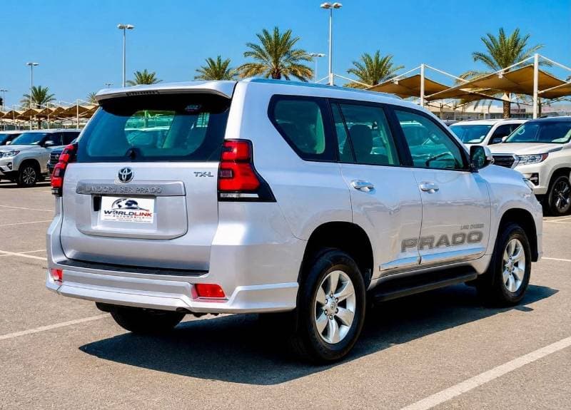 2022 Toyota Prado TX L thumbnail 3