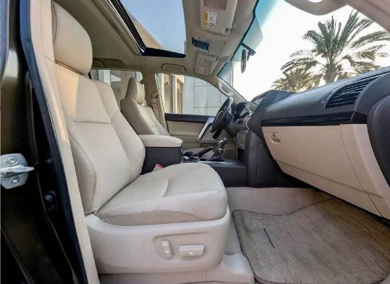 2022 Toyota Prado VXR thumbnail 6