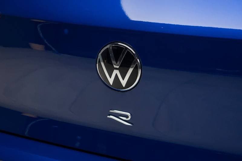 2026 Volkswagen Golf R thumbnail 7