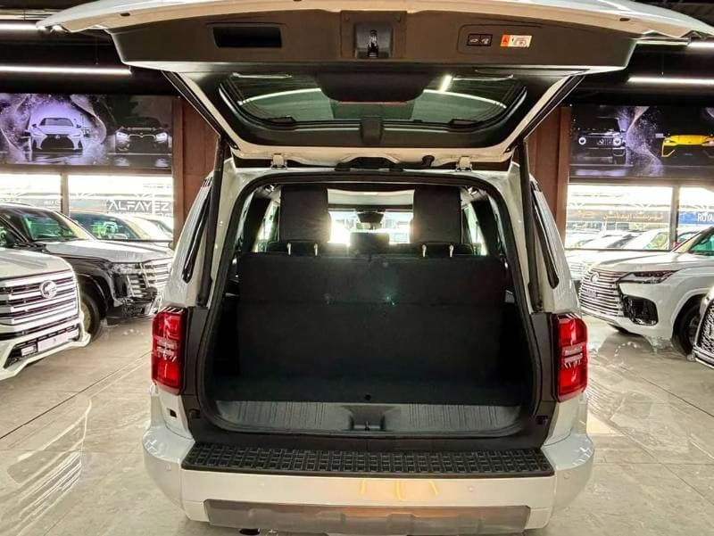 2026 Toyota Prado VXR thumbnail 6