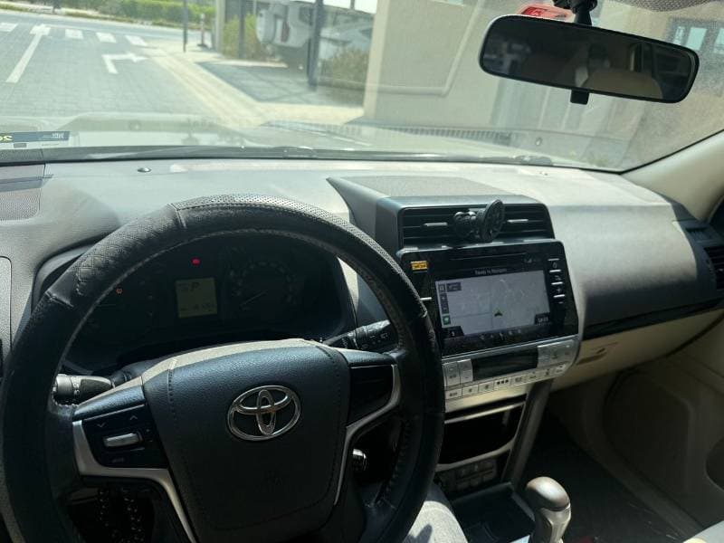2019 Toyota Prado GXR thumbnail 3