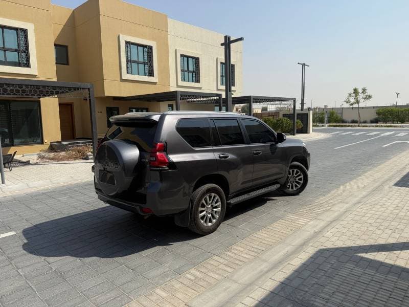 2019 Toyota Prado GXR thumbnail 7
