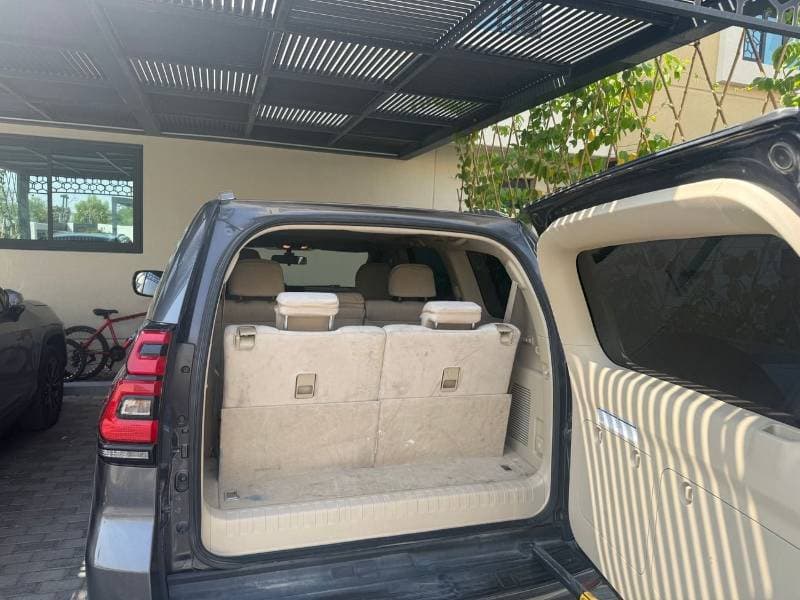 2019 Toyota Prado GXR thumbnail 6
