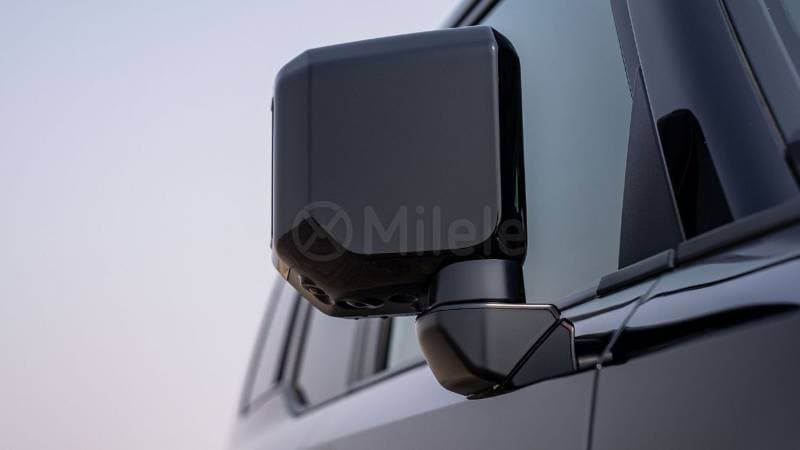 2025 Toyota Prado thumbnail 4