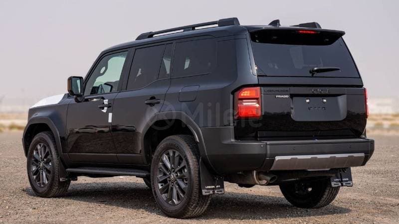2025 Toyota Prado thumbnail 7