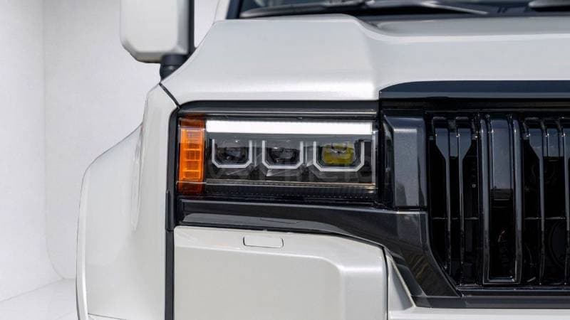 2026 Toyota Prado thumbnail 3