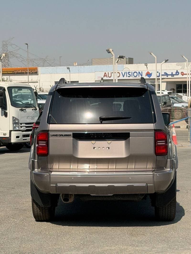 2026 Toyota Prado VXR thumbnail 5