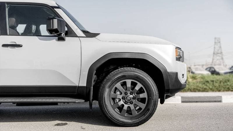 2026 Toyota Prado thumbnail 6