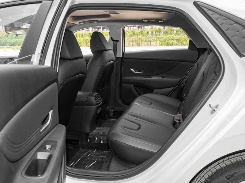 2025 Hyundai Elantra SMART