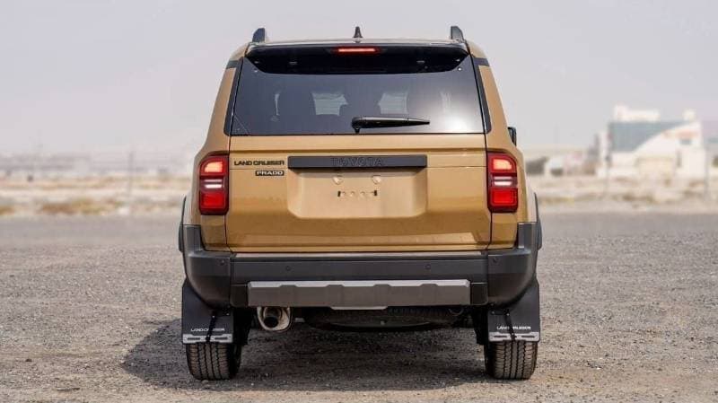 2025 Toyota Prado ADVENTURE thumbnail 7