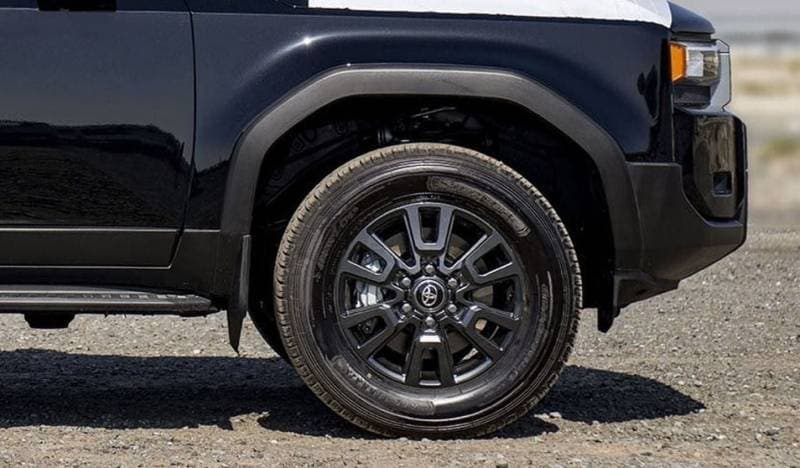 2025 Toyota Prado GXR thumbnail 8