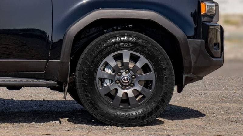 2024 Toyota Prado GXR thumbnail 3