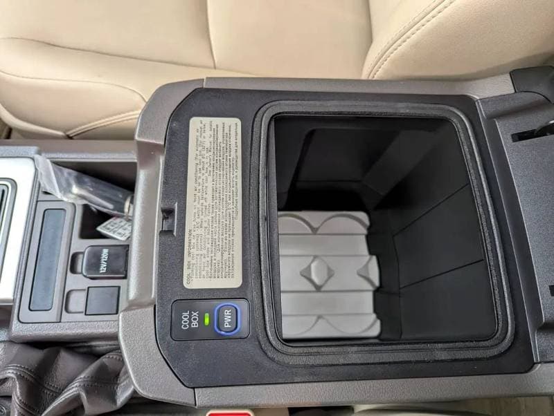 2022 Toyota Prado TX L thumbnail 7
