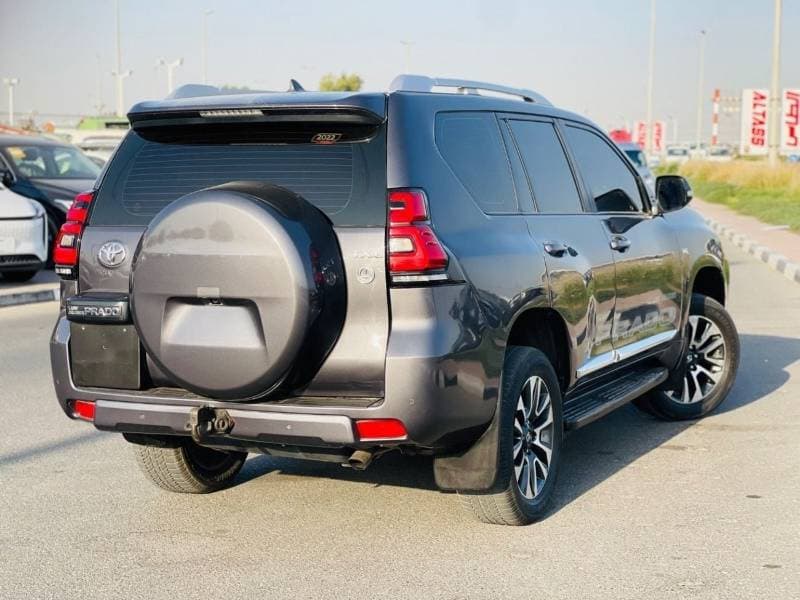 2023 Toyota Prado TX L thumbnail 6