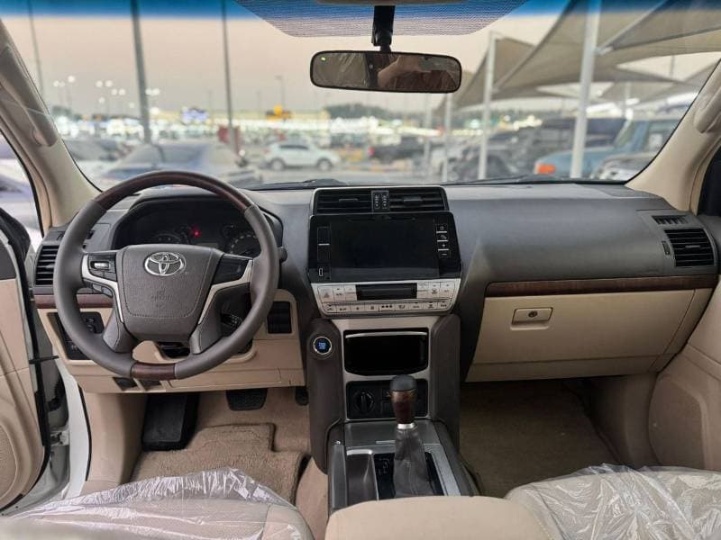 2019 Toyota Prado GXR thumbnail 8