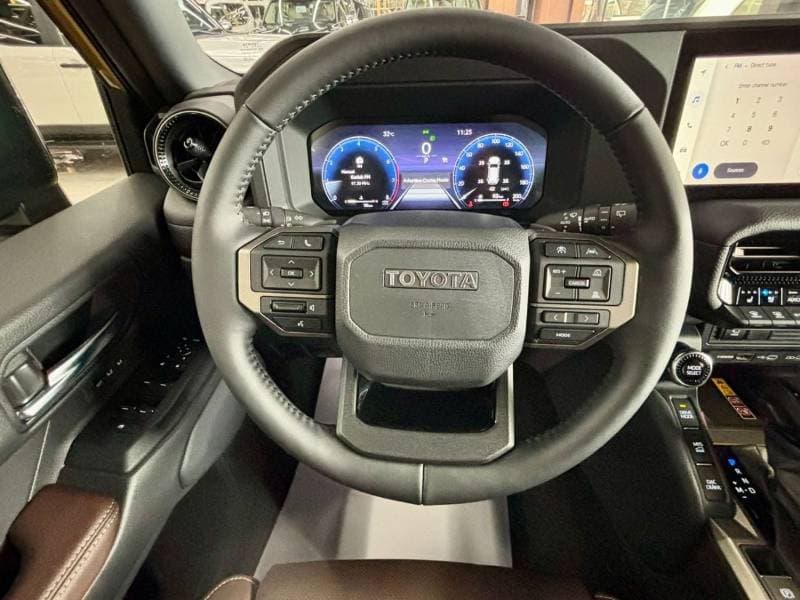 2026 Toyota Prado VXR thumbnail 5