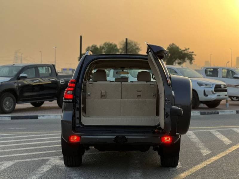 2022 Toyota Prado TX L thumbnail 7