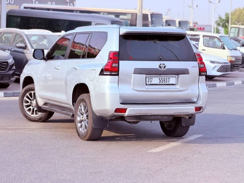2019 Toyota Prado VXR thumbnail 4