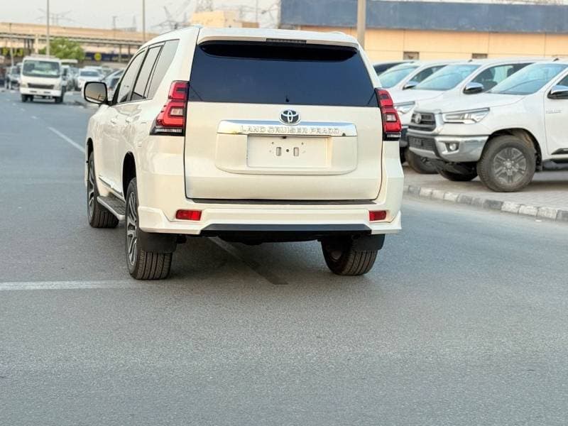 2019 Toyota Prado TXL1 thumbnail 5