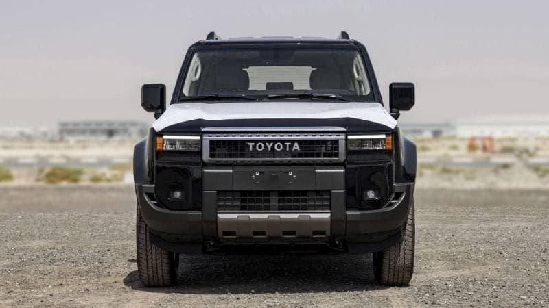2025 Toyota Prado GXR thumbnail 3