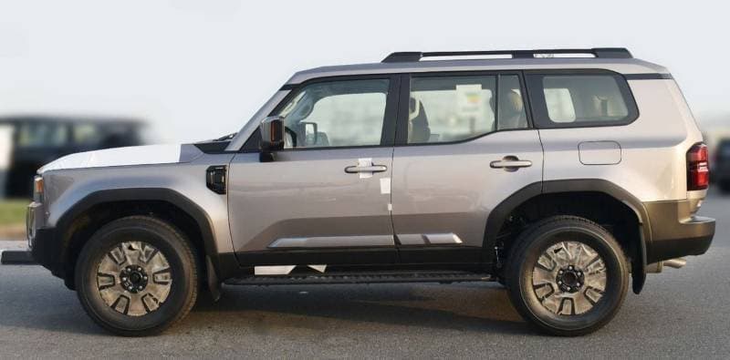 2025 Toyota Prado ADVENTURE thumbnail 3